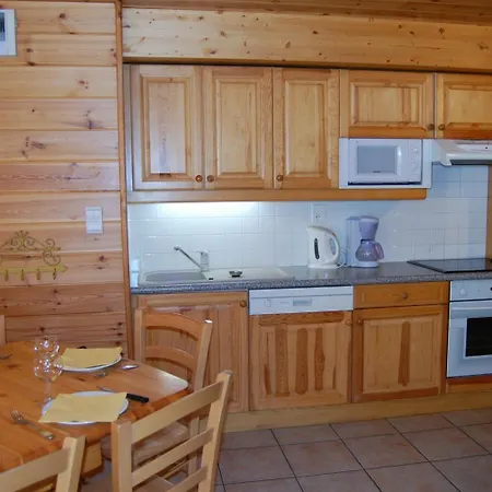 Casa-chalet Du Merle 1 : Refuge Alpin à Champagny Chalé La Plagne