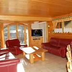 Casa-chalet Du Merle 1 : Refuge Alpin à Champagny *