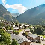 Casa-chalet Du Merle 1 : Refuge Alpin à Champagny Chalé *